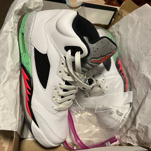 Jordan 5s - Picture 3 of 3